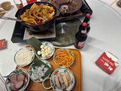 -刘姐啤酒鱼民族演艺餐厅(西街总店)