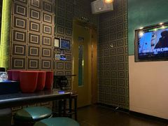 -K+全国连锁KTV(绿地缤纷天地店)