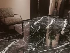 -万泊酒店(长沙五一广场国金中心店)