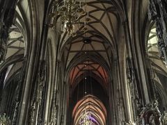 景点-斯蒂芬主教座堂(Stephansdom)