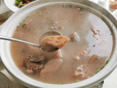 湖藕大骨汤-巴陵全鱼席(湖南老字号汴河街店 )