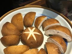 -左庭右院鲜牛肉火锅(金山万达店)