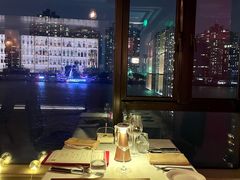 靠窗位-Kathleen's Waitan 凯圣琳江景西餐厅(外滩店)