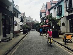 -钟书阁(松江泰晤士小镇店)