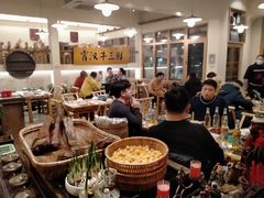 -霄汉牛三鲜湖北砂锅菜(万松园2店)
