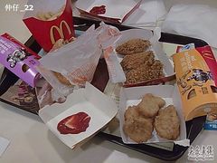-麦当劳(世界城广场店)