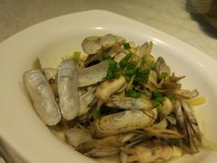 -赶海部落海鲜城(海阳路店)