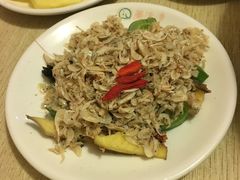 -洞庭洲·防空洞火锅·烧烤·铜锅涮肉(新百广场店)