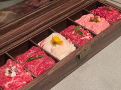 -左庭右院鲜牛肉火锅黑金店(陆家嘴中心店)