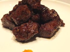 沪市牛肉粒-屋里厢上海菜馆