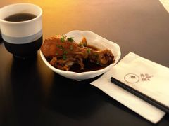 蜜汁鸡腿-贡梅老面馆·蟹粉面·无锡特色小吃(南长街主推店)