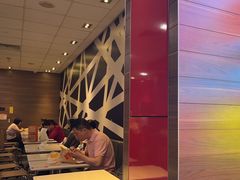 -麦当劳(汉口火车站候车室店)