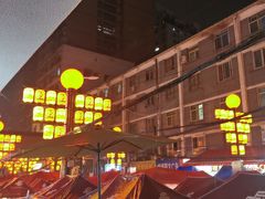 -正宁路小吃夜市