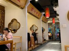 -万重锦·人文川菜馆(骡马市店)