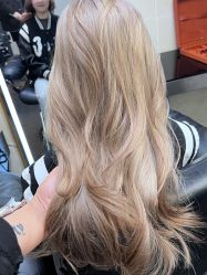 -诗悦发型SALON·圣罗兰店