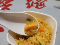 火烧咖喱菠萝炒饭-辉记炭烧海鲜大排档·老字号(福田店)