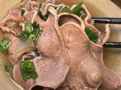 -谢老五跷脚牛肉·非遗传承店