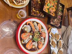 -老东镇啤酒屋海鲜加工·蒸汽海鲜·海鲜烧烤(台东店)