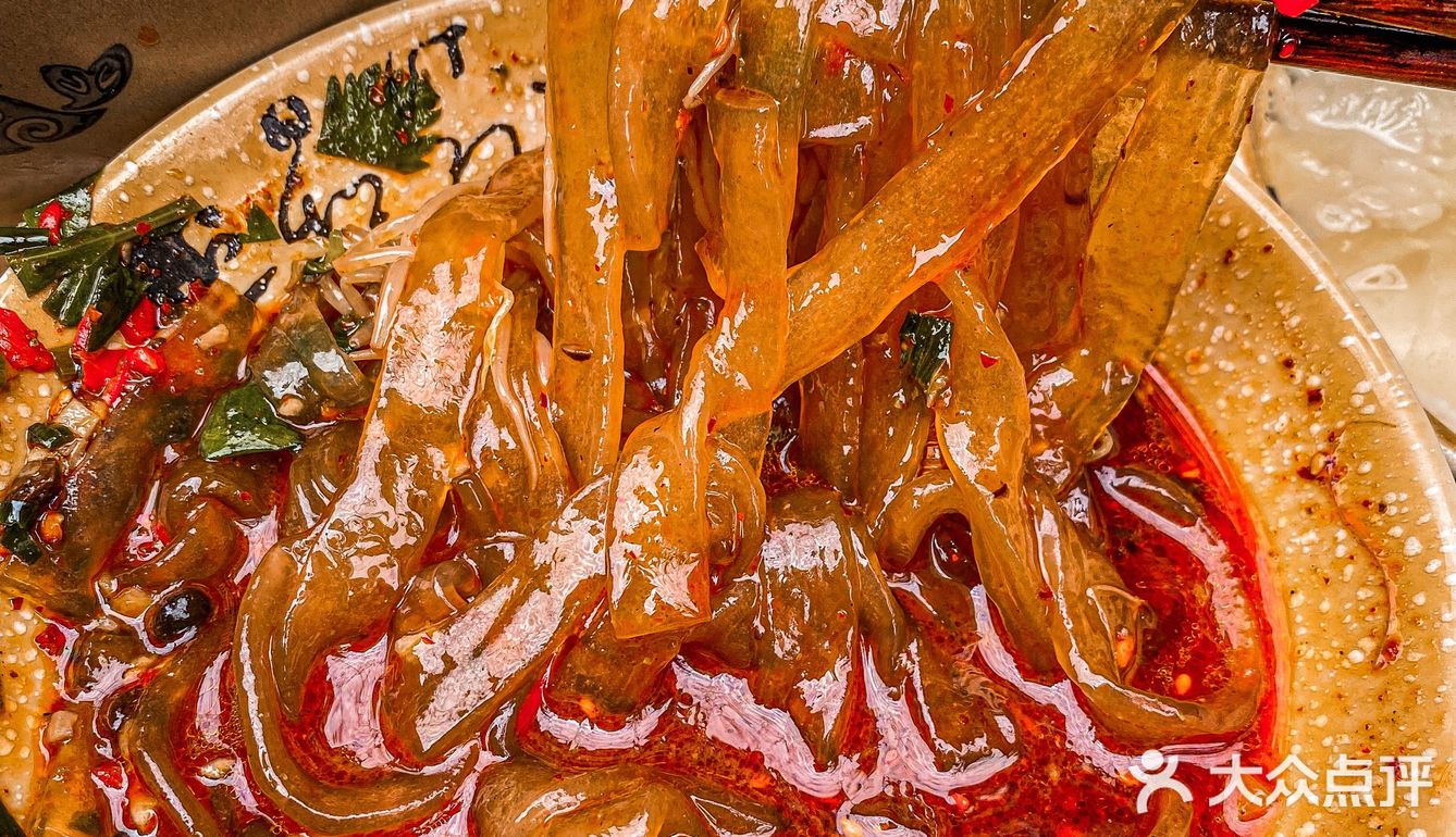 藏在春熙路居民楼下的钵钵鸡🔥人均30巨好吃