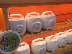 -阿瓦山寨·湘菜现炒·剁椒鱼头王(咸阳总店)