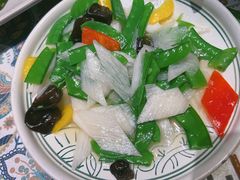 -云海肴·汽锅鸡·云南代表菜(天山百盛优客店)