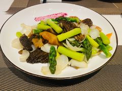 芦笋百合爆羊肚菌-若蘭慈·无国界素食料理(欢乐海岸店)