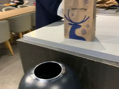 -瑞幸咖啡(新世界中心店)