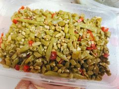 -湖南人家湘菜馆(镇江路店)
