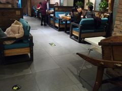 大堂-苹果树下艺术餐厅(宋庄店)