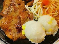 -豪客来牛排(中央花苑店)