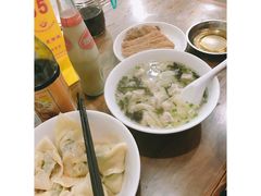 -潘国仙耳光馄饨(黄家阙路店)