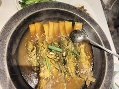 -江城小馆陕南妈妈菜·全球旅行餐厅(钟楼店)