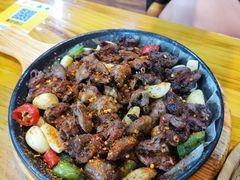 -老东镇啤酒屋海鲜加工·蒸汽海鲜·海鲜烧烤(台东店)