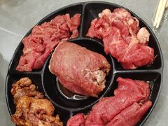 -啊美丽炭火烤肉(滑翔一店)