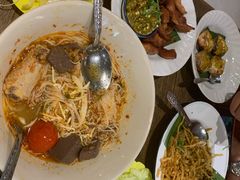 -Ongtong Khaosoi Ari Branch