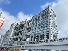 -富士电视台总部大楼