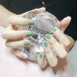 -进巍美甲