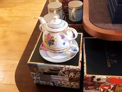 -The Diamond Jubilee Tea Salon at Fortnum & Mason