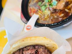 -闫家驴肉老店(华电一校店)