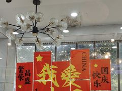 -休记光头香辣蟹干锅(绵竹店)