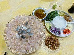 -官塘陈记鱼生·潮汕砂锅粥·牛肉火锅(潮枫路总店)