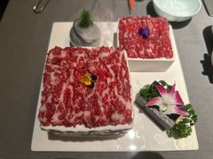 -左庭右院鲜牛肉火锅黑金店(陆家嘴中心店)
