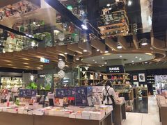 -诚品(信义店)