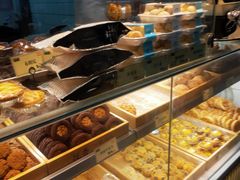 面包甜点陈列柜-拢香糕点(万达店)