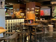 -JINNS锦时 steak&pizza(浸信会礼拜堂旧址店)