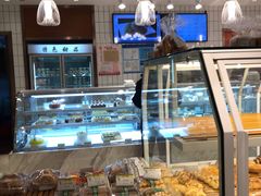 面包甜点陈列柜-老大昌(淮海中路店)