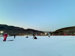 -济南卧虎山滑雪场