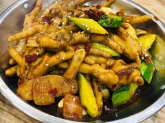 -江城燕子大排档(江汉路步行街店)