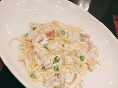 奶油培根意大利面-WOLFGANG PUCK KITCHEN & BAR(迪士尼小镇店)