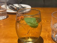 气泡水-JINNS锦时 steak&pizza(浸信会礼拜堂旧址店)